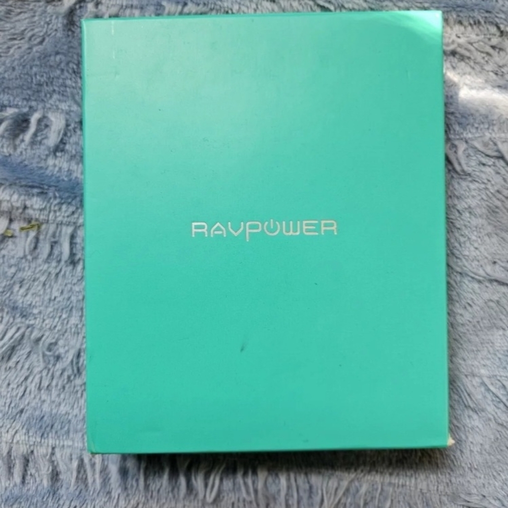 RAVPower USB Charger 60W  12A 6-Port Desktop USB Charging Station RP-PC028
